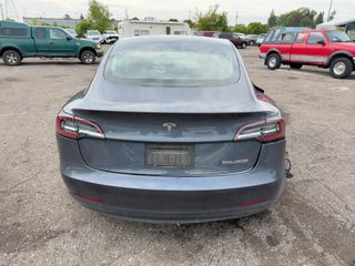 2020 Tesla Model 3 Performance - Exterior Rear Center Image